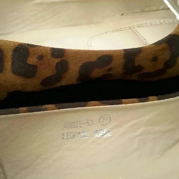Bella Marie Leopard suede flats 7.5 - Picture 9 of 9